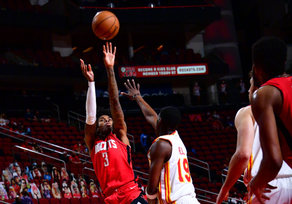 火箭血洗日本男篮,加里纳利三分雨点燃全场 火箭血洗日本男篮,加里纳利三分雨点燃全场