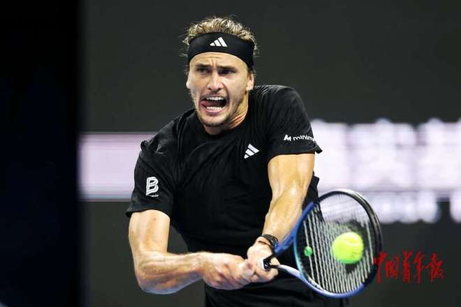 德国网球队翻盘世界网球队,兹维列夫高光表现 德国网球队翻盘世界网球队,兹维列夫高光表现
