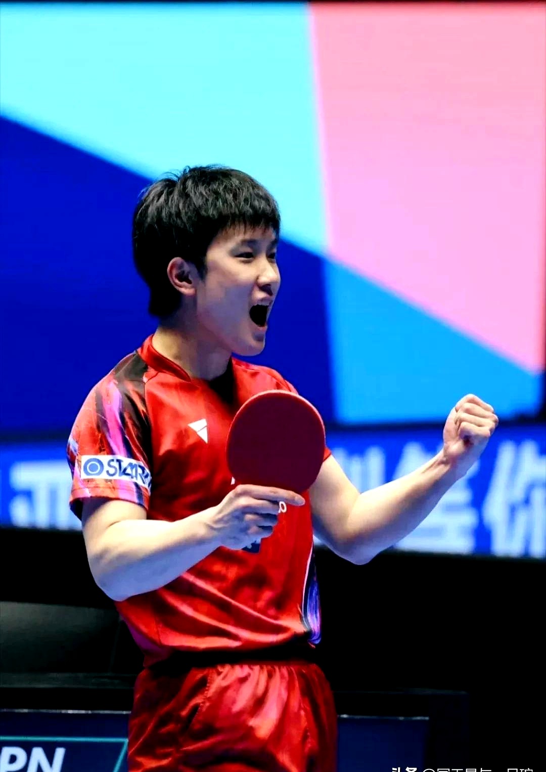 英格兰队险胜中国队，张本智和刷新纪录的简单介绍